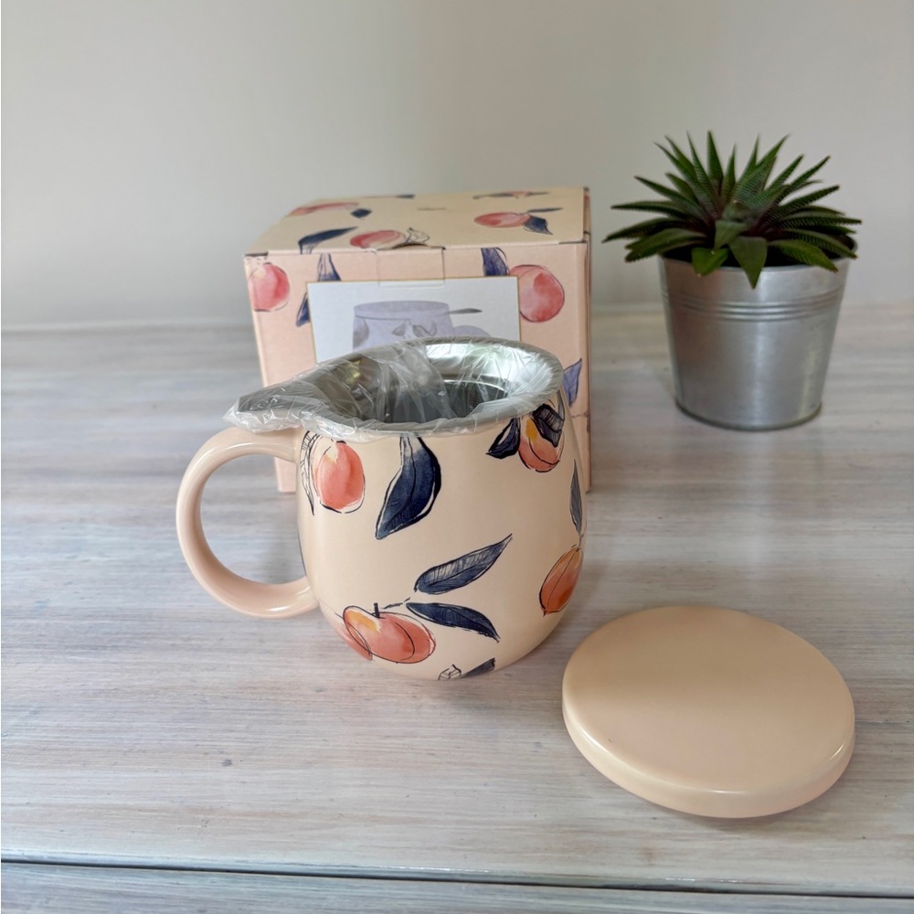 NWOT Indigo Peach and Leaf Patterned Mug & Tea Strainer.